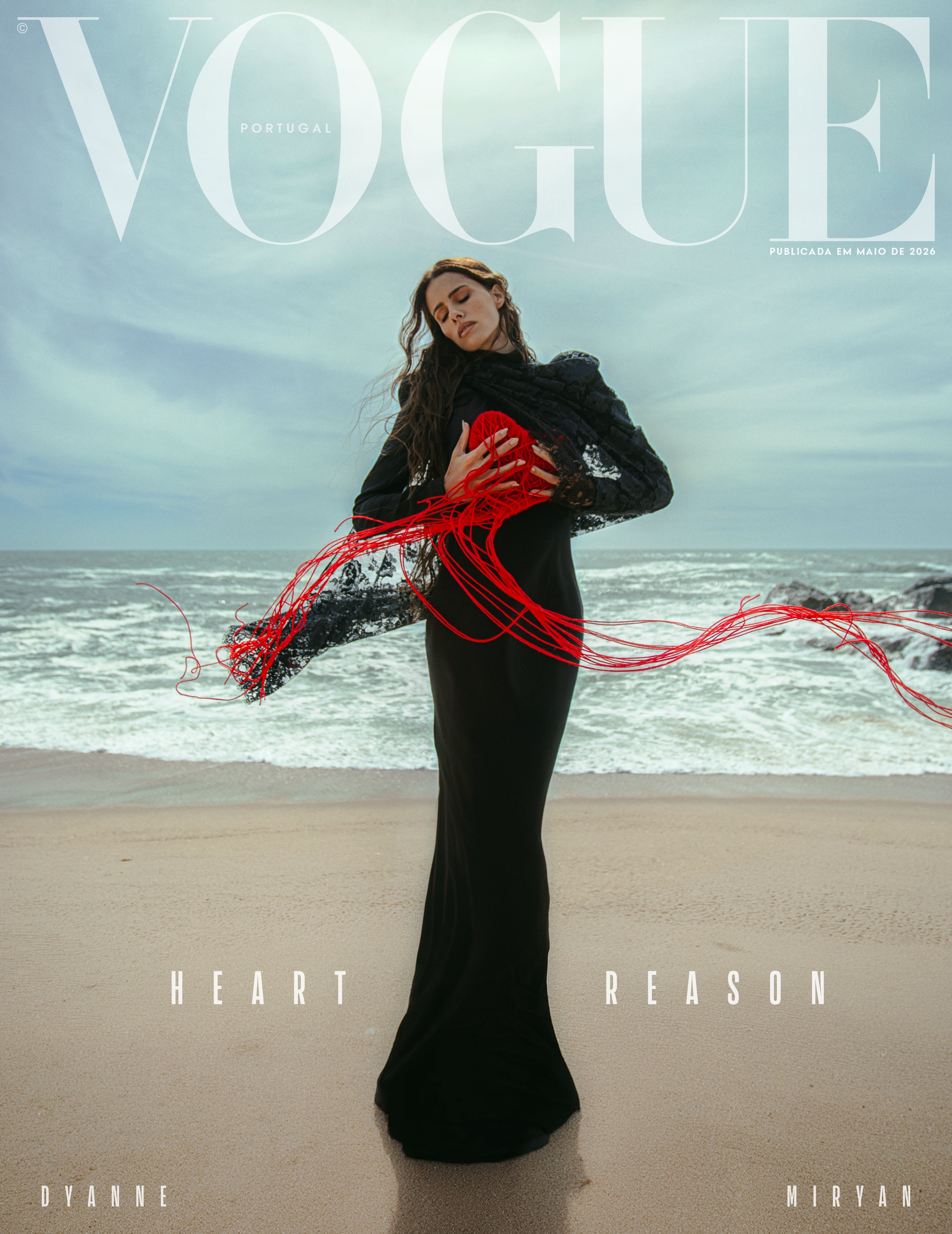 女性情報誌 Vogue Portugal Magazine Dec 2021/Jan 22 Vogue Portugal X Black Book The Label - December 2023